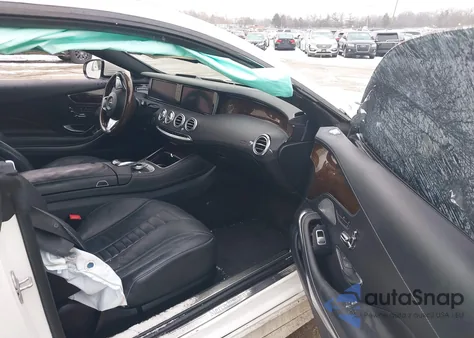 2016 Mercedes-Benz S 550 4Matic z USA, uszkodzony, nr VIN WDDXJ8FB9GA014850